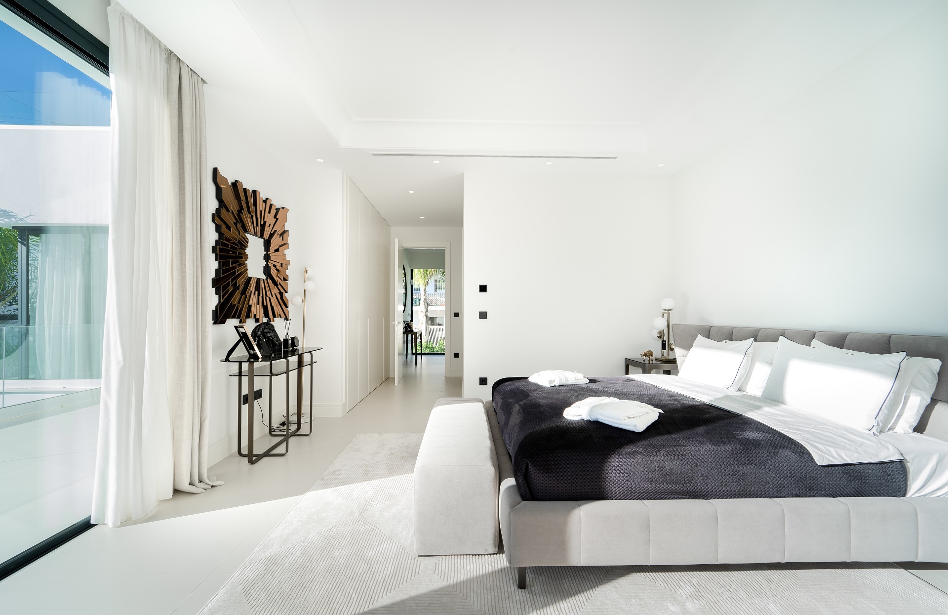 Beautiful new beachside villas in the centre of Marbella Golden Mile