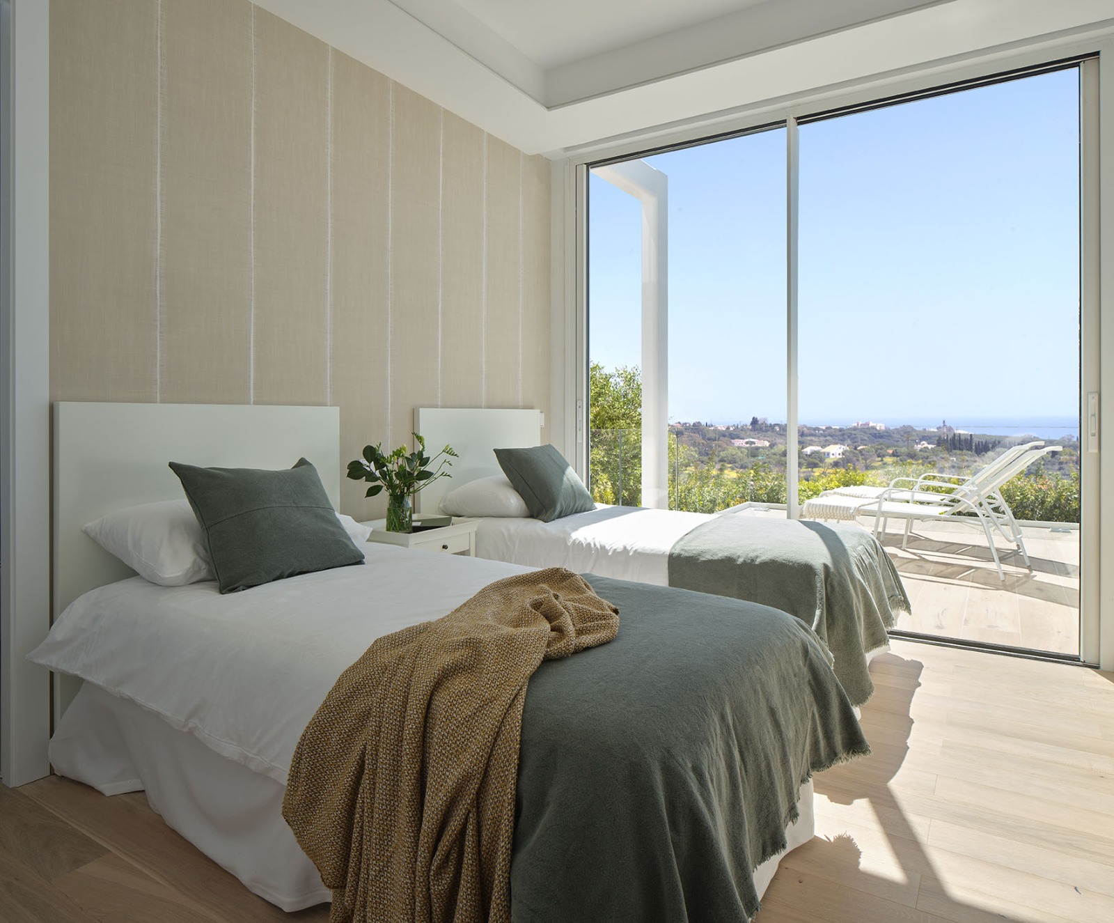 Modern villa for sale in Marbella, Costa del Sol.