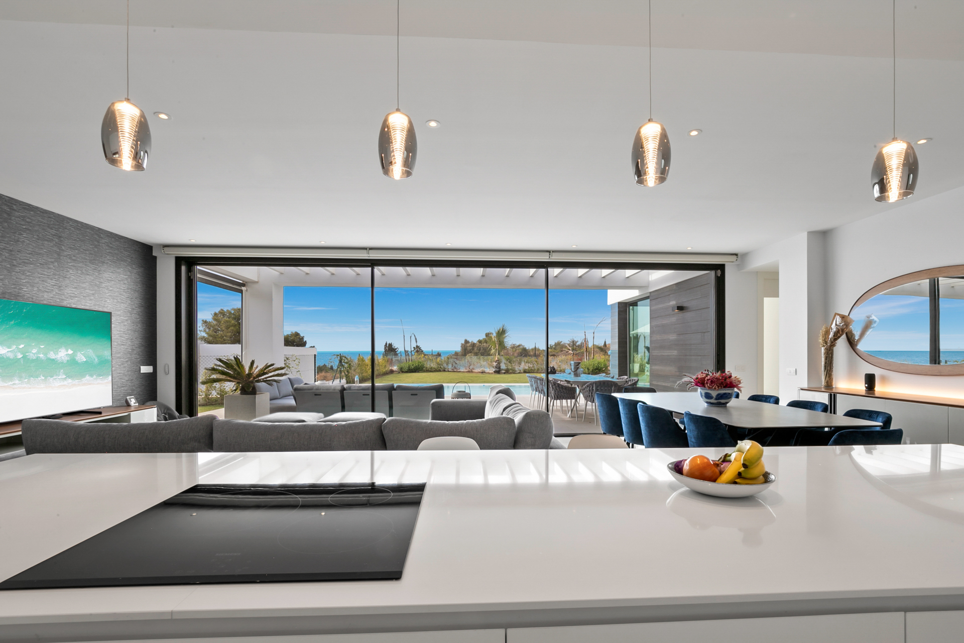 Excellent villa of recent construction in Cabo Royale- Calahonda