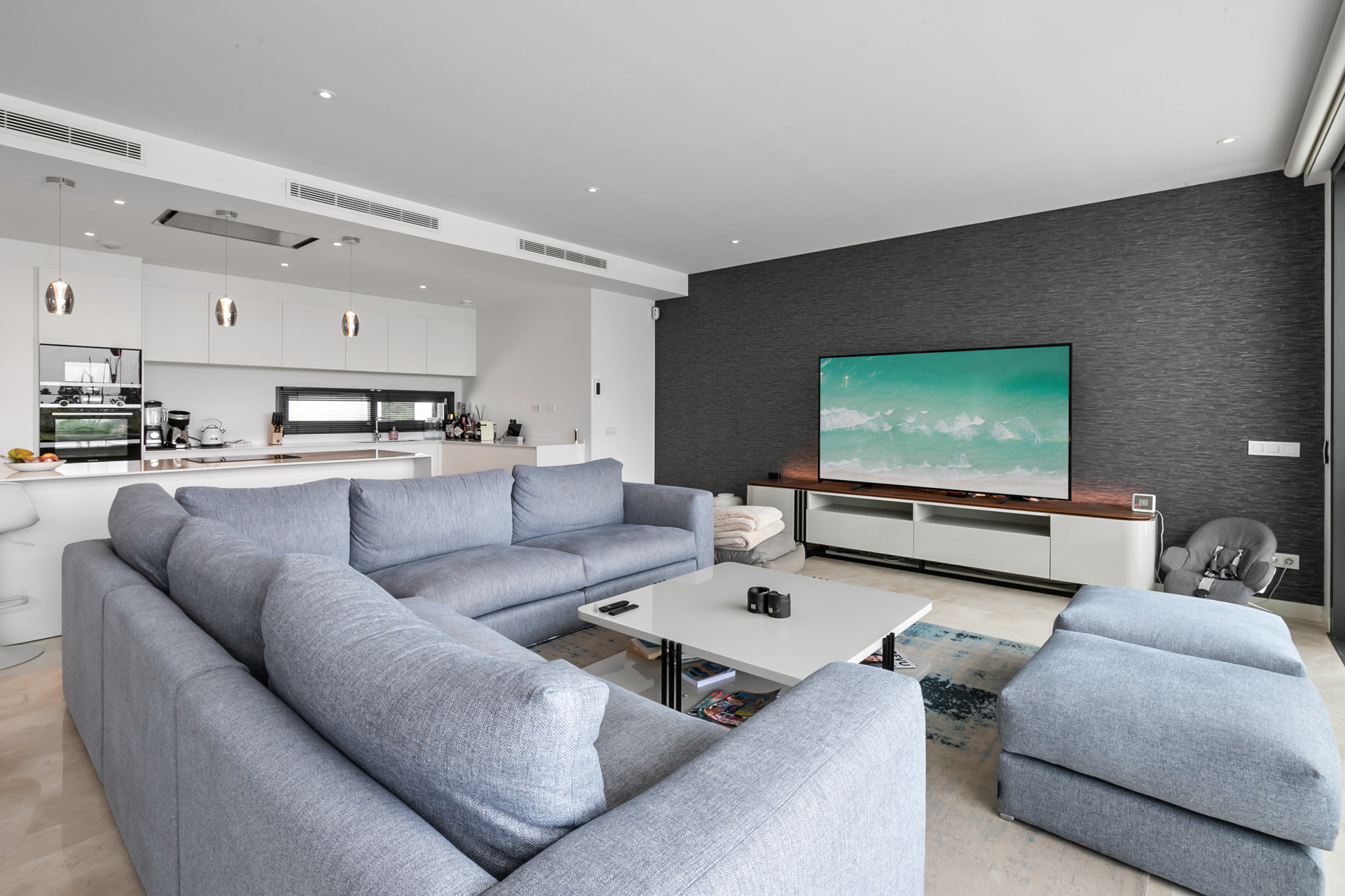 Excellent villa of recent construction in Cabo Royale- Calahonda