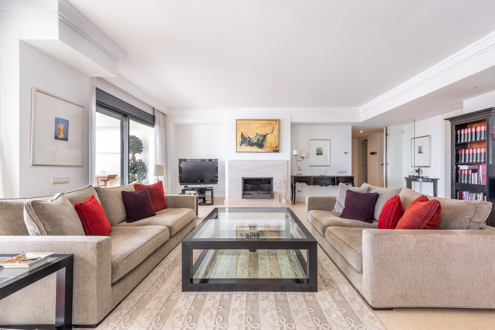 LYXIG DUPLEX TAKVÅNING MED PANORAMAUTSIKT ÖVER HAVET I LOS MONTEROS HILL CLUB - MARBELLA EAST