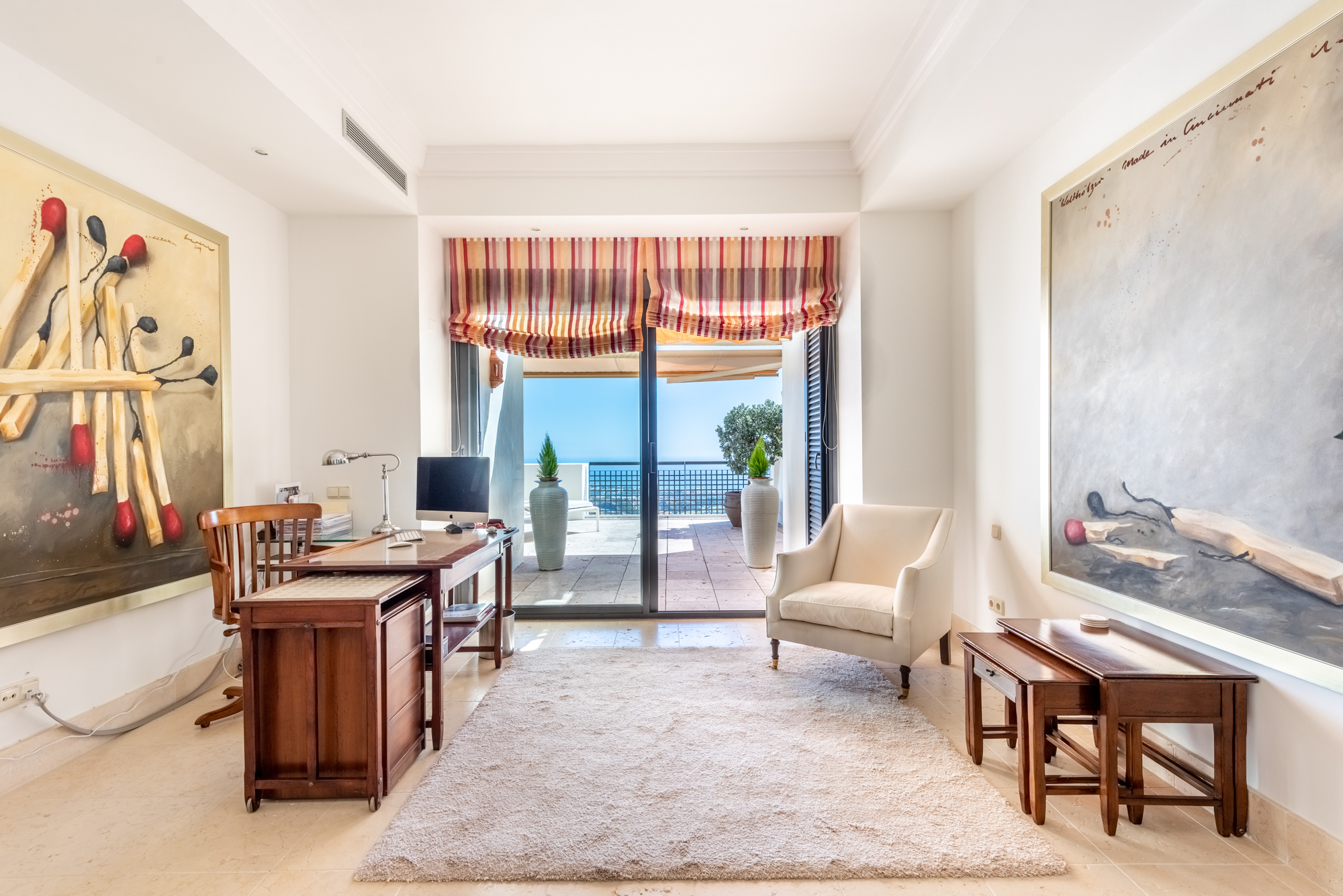 LYXIG DUPLEX TAKVÅNING MED PANORAMAUTSIKT ÖVER HAVET I LOS MONTEROS HILL CLUB - MARBELLA EAST